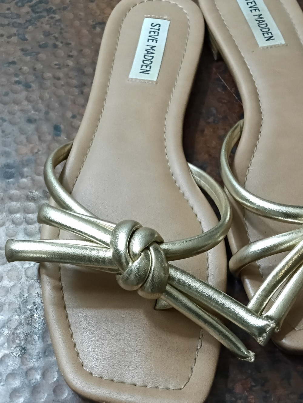 Steve Madden Sz. 8.5 Maura Square Toe Knotted Strap Flat Sandal - Picture 9 of 15